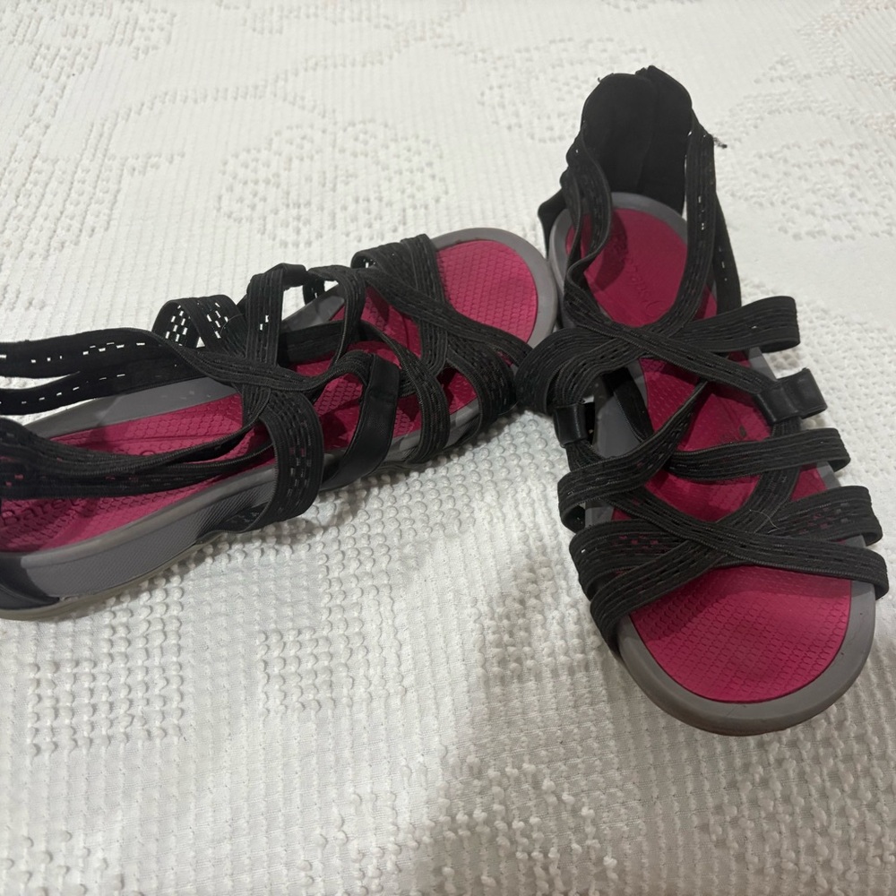 BareTraps Black and Pink Strappy Sandals